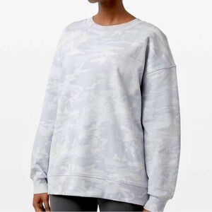 Lululemon - Perfectly Oversized Crew, Camo Size 8